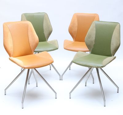 CROZATIER - Suite d quatre chaises à dossier etassise en ska…