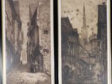 deux photos encadrées représentant de vieux bâtiments, en noir et blanc