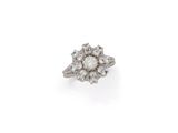 une bague à grappes de diamants, par van cleef