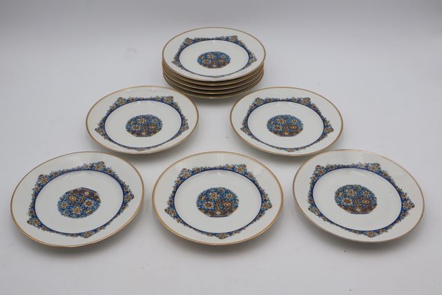 10 petites assiettes à dessert J et B en porcelaine de Limoges