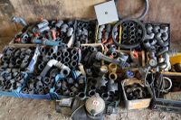 16 cartons raccords, coudes, vannes de piscine
