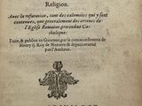 gros plan d'un vieux livre avec une écriture dessus