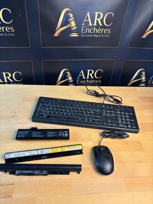 Lot de batteries pc portables avec un clavier et souris HP n…