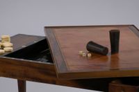 Table à jeu de tric-trac en acajou et placage d'acajou, ouvr… (photo 3)