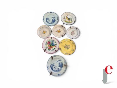 a lot of plates that are sitting on a table