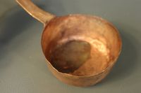Lot d'ustensiles de cuisine en cuivre comprenant trois casse… (photo 6)