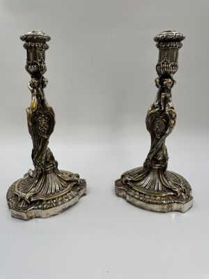Paire de flambeaux en bronze argenté d'après un modèle de Ju…