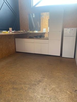 une image d'une cuisine en cours de rénovation
