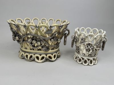 paire de vases chinois en ivoire sculpté et argent, XXe siècle