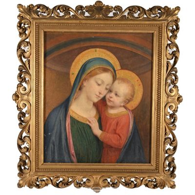 une peinture représentant une femme tenant un enfant dans ses bras