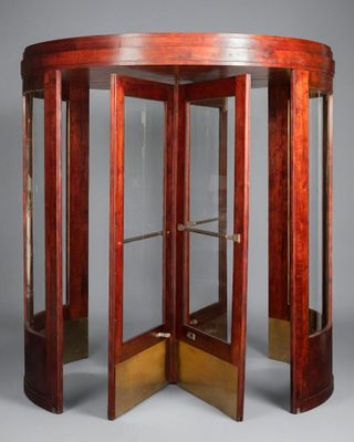 Objet d'art & Curiosités - Estimation 5 000 – 6 000 €