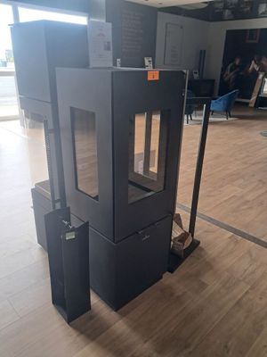 l'image d'une machine posée sur le sol