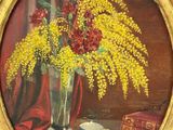 tableau représentant un vase de fleurs et une théière posés sur une table