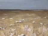une peinture d'un champ avec des moutons au milieu de celui-ci