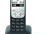 une image représentant un téléphone portable posé sur un support