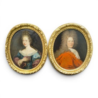 une paire de portraits miniatures représentant une dame et un monsieur
