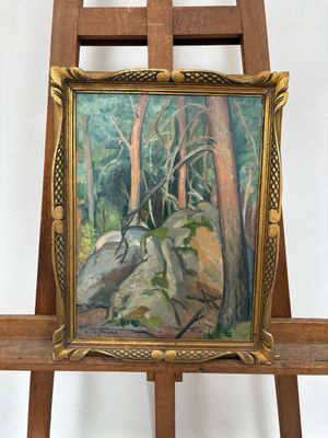 une peinture à l'huile représentant un oiseau perché sur un rocher dans une forêt