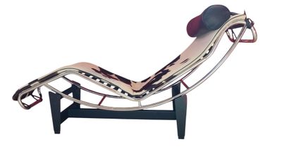 an image of a modern lounge chair with a leather seat