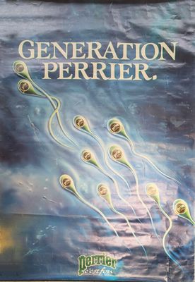 L'affiche de « Generation Perrier » est accrochée au mur.
