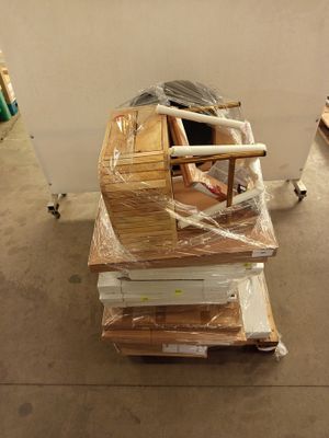 Lot de 40 articles comprenant : chevet, table d'appoint, des… - Photo 1