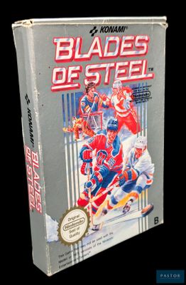 un vieux jeu vidéo intitulé « Blades of Steel », avec un joueur de hockey sur la jaquette