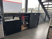 Lot de 3 armoires et leur contenu de papeterie