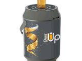 une photo d'un refroidisseur de canettes de bière contenant une canette de bière