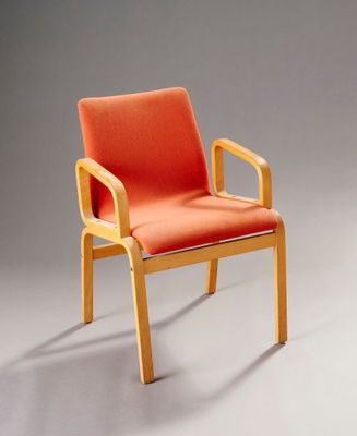 Fauteuil scandinave en hêtre dans le style d'Alvar Aalto.