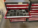 tout un tas d'outils qui traînent dans un tiroir