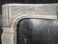 Cheminée Louis XV en pierre calcaire. (photo 5)