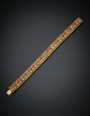 un bracelet en or serti d'améthyste et de diamants