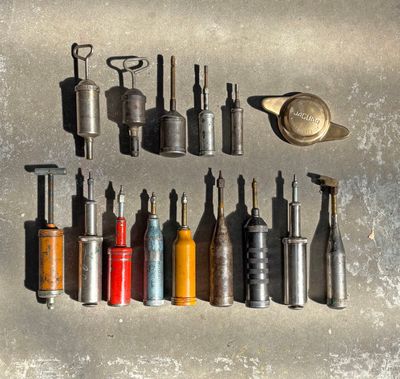 a lot of tools that are sitting on a table