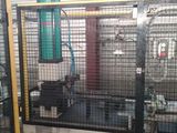 a picture of a machine that is sitting in a room