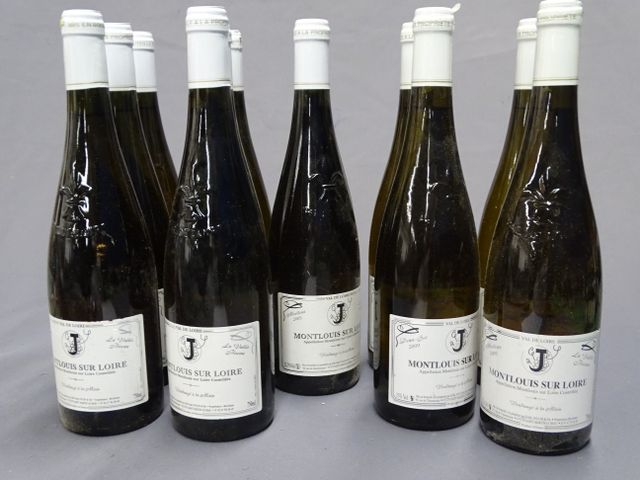 LA VALLE BISEAU, Montlouis sur Loire, 8 bouteilles de 2005 et 4 b...