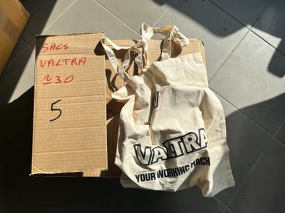 Ensemble de 30 Sacs Valtra pour Espaces Verts