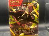 une boîte de cartes à collectionner Pokémon exposée dans une vitrine