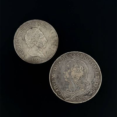 deux pièces d'argent, dont l'une représente un buste et l'autre un buste