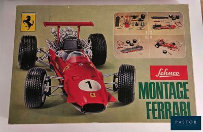 une photo d'une photo d'une maquette d'une voiture de course
