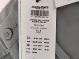 a label on the back of a shirt that says jack jones