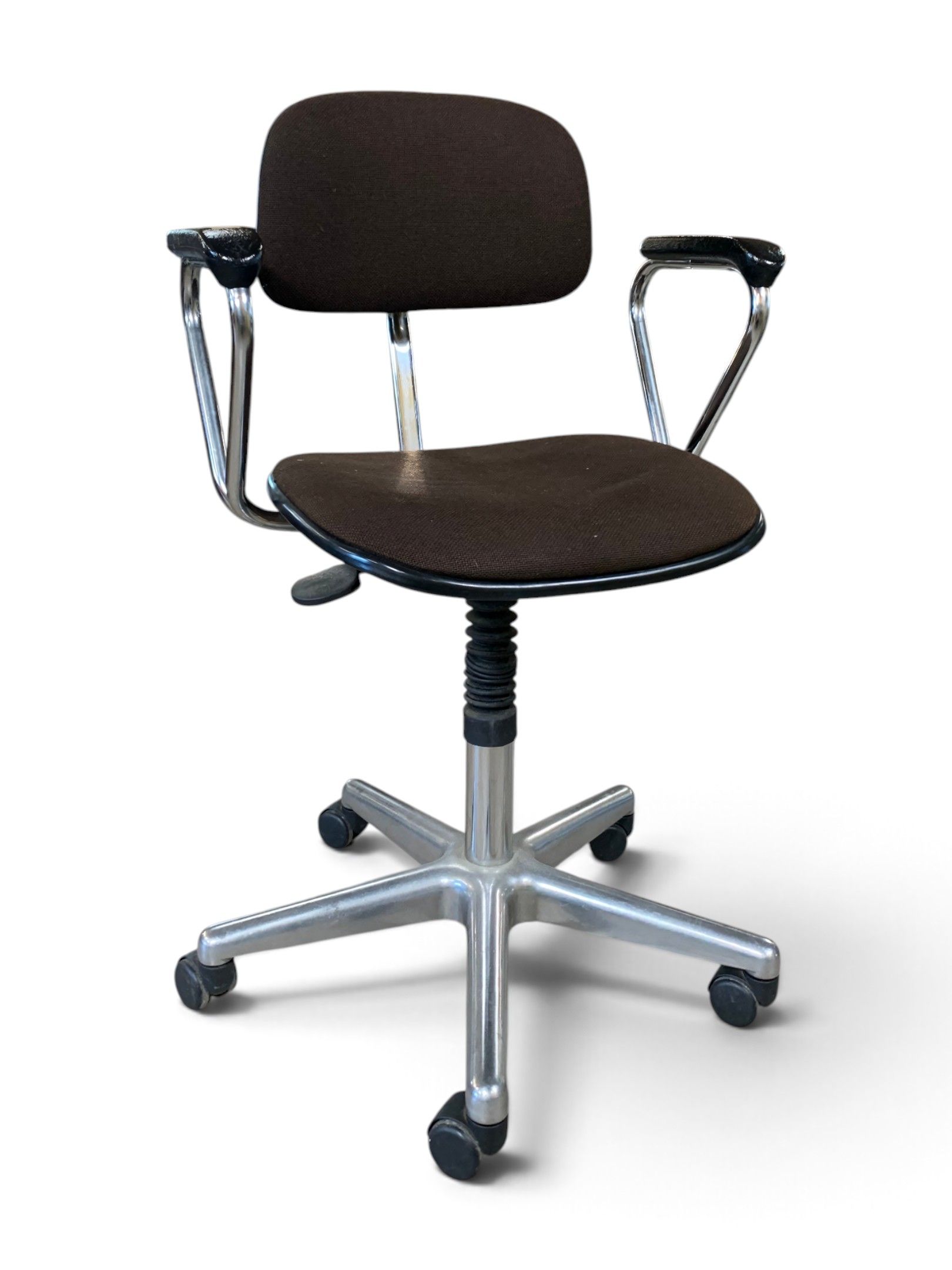 GRAHL International. Fauteuil de bureau, piétement monté sur…