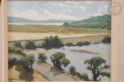 un tableau représentant une vue sur une rivière avec des arbres au premier plan