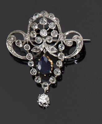 une broche ancienne en saphir et diamants