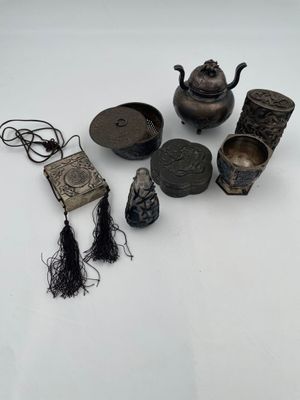 a lot of items that are sitting on a table
