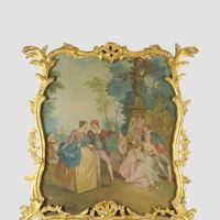 Miroir à fronton en bois sculpté redoré, fronton orné d'une … (photo 2)