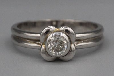 Bague en or ornée d’un brillant solitaire. PB 5,4g TDD 56 - Photo 1