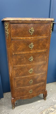 Chiffonnier bois de placage marqueté de style Transition, dessus 