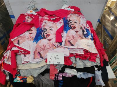 Lot de 125 hauts manches longues, pour enfant , tailles diff…