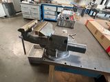a machine that is sitting on a table in a room