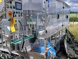 une image d'une machine posée au sol