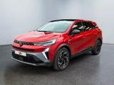 Le nouveau SUV Toyota C-HR est exposé dans un showroom